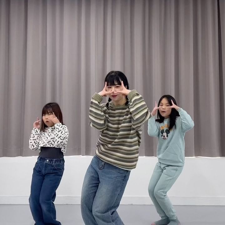 어니언하세여?
혹시 그거 알아? 그대 농협은행 기업은행 신한은행~~~~

#릴스 #릴스댄스 #챌린지 #reels #reelsdance #도담댄스