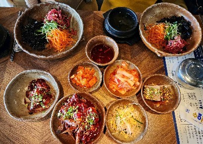 .💜

오랜만에 세모녀 + 우리아들 데이뜨😍
맛있는거 부터 뿌시기👍👍

#몽뜰
#동래맛집
#한우맛집
#점심맛집
#육회비빔밥