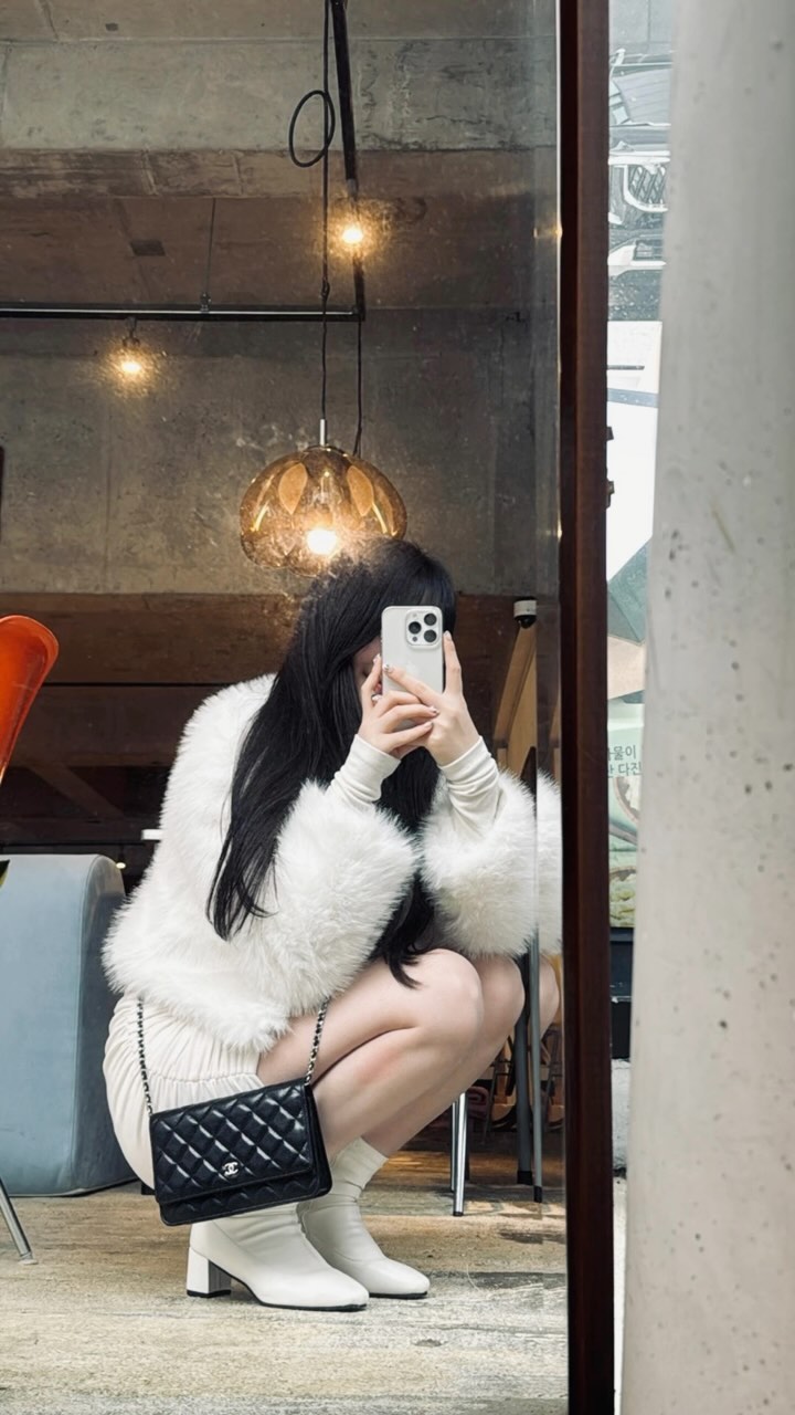 스토리에 올린거 누가 박제해달라고해서 (누가=나)

#cafe #daily #ootd
