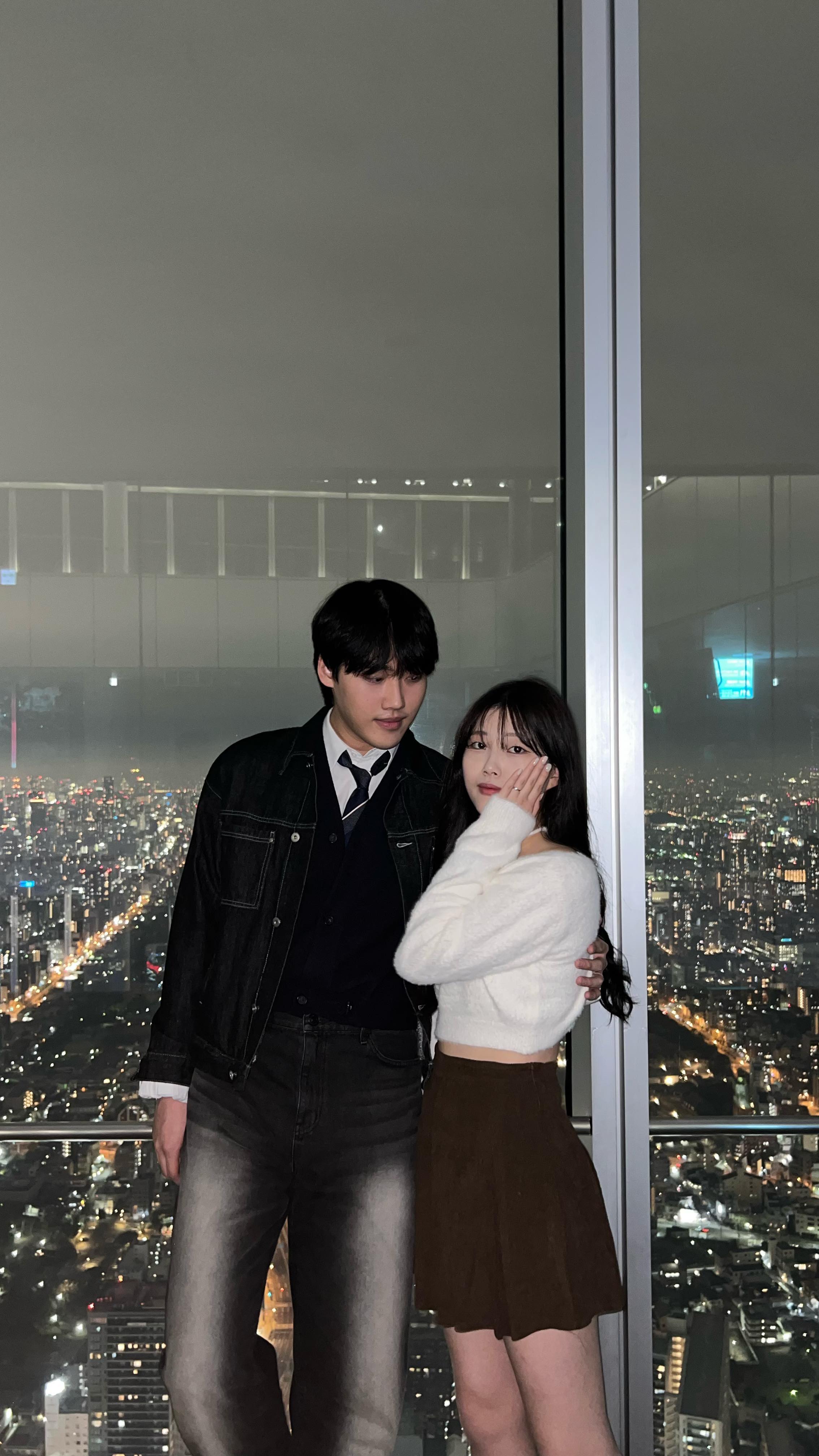 몇번 넘어졌는지 맞추시오 🇯🇵
(원래 넘어지면서 찍는 거 맞지?)

#japan #osaka #harukas300 #osaka🇯🇵 #osakabaytower #tenjin #umedaskybuilding #dotombori #グリコ サイン