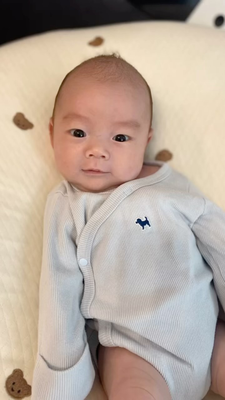 모자는 또 쓰기시로..표정부자네 이주원🫶