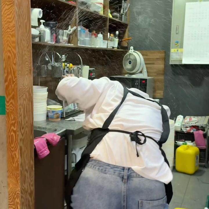 근데 진짜 喝갈!! 하고 소리지르니깐 멈춤.