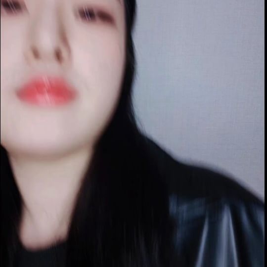 게시물로 영상 올리면, 화면이 누리끼리 해지는것에 분노하여 만든 영상. 내 친구는 축구보고 분노 ㅋㅋㅋㅋ