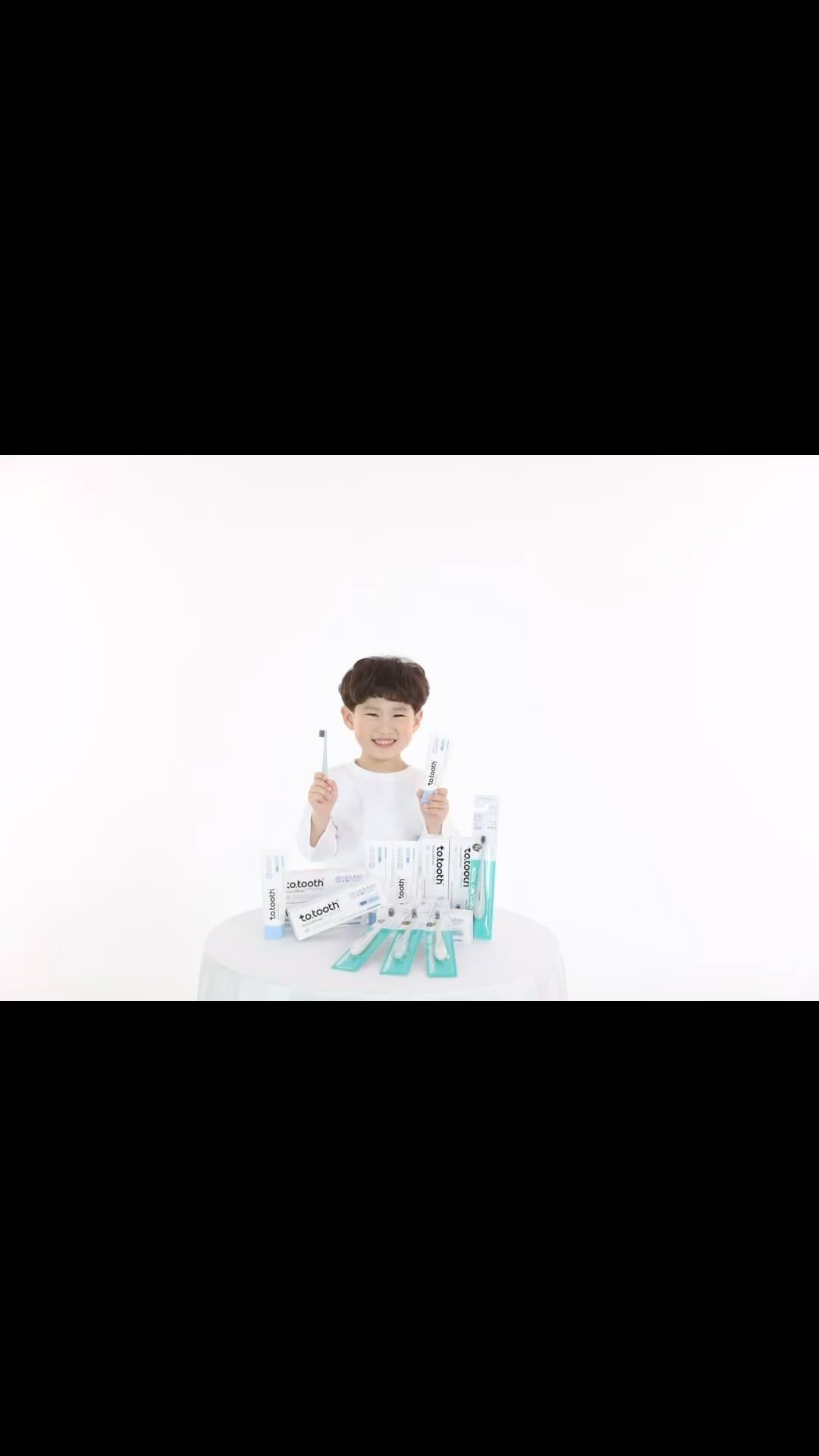 #조유엔터테인먼트 #유아모델 #치약광고 #첫촬영스틸 #배우지망생 #뮤지컬배우지망생 #취미스타그램 #투투스치약 #사진노리스튜디오 #사진촬영 #광고모델 

@sajinnory_studio 
촬영작가님❤️

@dosi_taejong 
대표님 고생하셨습니다😁

도윤이 투투스치약 첫 촬영
원본사진😁
집에서 
노래부르고 춤추는 에너지
촬영장에서 뿜어라ㅋㅋㅋ