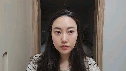 @leaders_cos 

#협찬 #리더스코스메틱 #리더스그린콜라겐 #그린콜라겐 #그린콜라겐아이크림 #아이크림 #안티에이징 #주름케어 #탄력케어 #비건화장품