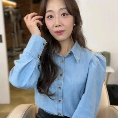 친구가 여친샷 영상 찍어준다며
찍어줬었는데 느낌 나나요..??🙈

현실은 방송 가기 전
헤메 받고 준비 완료!!

벌써 작년이네요ㅎㅎ
한 발자국씩 성장해가는 중!!👣

이번 한 주도 모두 파이팅입니다!! #월요팅‼️