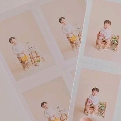 #협찬 이지만 넘 예쁜 아들사진
아이 키우면서 다들 성장앨범 만들어보셨겠죠?!
저도 밤쭈계정이 따로 있어서 거기에 태어나
지금까지의 모습들을 담아주고 있어요 물론 전처럼
매일 올리는 것은 아니지만 아이의 성장 과정을,
계속 올리다가 문득 제대로 찍어주고 싶었어요◡̈

자주는 아니지만 매년 비슷한 시기에 아이 모습
담아주면 좋을 것 같아 감성사진으로 유명한 이곳
#이름꽃사진관 #배곧사진관 에 다녀왔답니다
감성적인 아이 사진 잘 찍어주기로 입소문난 곳!

사진 잘 찍어주고 싶은 마음에 이름꽃사진관에
다녀왔어요 1인 여자 작가님이 찍어주시는데◡̈
아이랑 잘 놀아주시고 교감을 잘해주는 덕분에~!
낯설지만 금방 적응해 예쁘게 사진 남길 수 있!

울 밤쭈 내일부터 유치원 가는데 예쁘게 찍은~
사진들로 유치원 갈 준비도 마치고 프사로 설정🩷
양가 어른들도 넘 마음에 든다고 하셔서 행복ෆ
가족 모두 가질 수 있게 4등분 해서 인화해주는
센스..🩷🩷🩷 쿠팡에서 5x7우드액자 사서
인화해준 사진도 끼워넣고 예쁘게 추억 보관 중

아이 인생샷 감성 뿜뿜하게 찍어주고 프면 손!!

ㅡㅡㅡㅡㅡㅡㅡㅡㅡㅡㅡㅡㅡㅡㅡㅡㅡㅡㅡㅡㅡㅡ
📌아기사진 잘 찍어주는 이름꽃사진관 배곧점
✔️주소 : 경기도 시흥시 서울대학로77 807호
✔️운영 : 오전촬영 11시~ 마지막촬영 오후 6시 
✔️비용 : 오픈이벤트 3월 31일까지 반값 할인◡̈
(15만 원 ㅡ 7만 5천원에 촬영해주신다고 함!)
ㅡㅡㅡㅡㅡㅡㅡㅡㅡㅡㅡㅡㅡㅡㅡㅡㅡㅡㅡㅡㅡㅡ