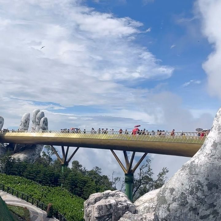 🌳

#banahill #goldenbridge #danang 
#다낭여행 #모녀여행 #다낭가볼만한곳 #다낭관광 #바나힐