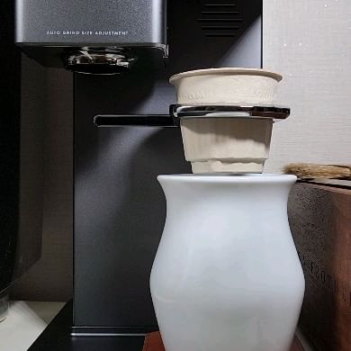 빠르게 알아보는 xBloom의 첫 샷!
하트커피인데 은근 매력있네!

@xbloom_coffee 
@giesen_korea 

#xbloom #엑스블룸