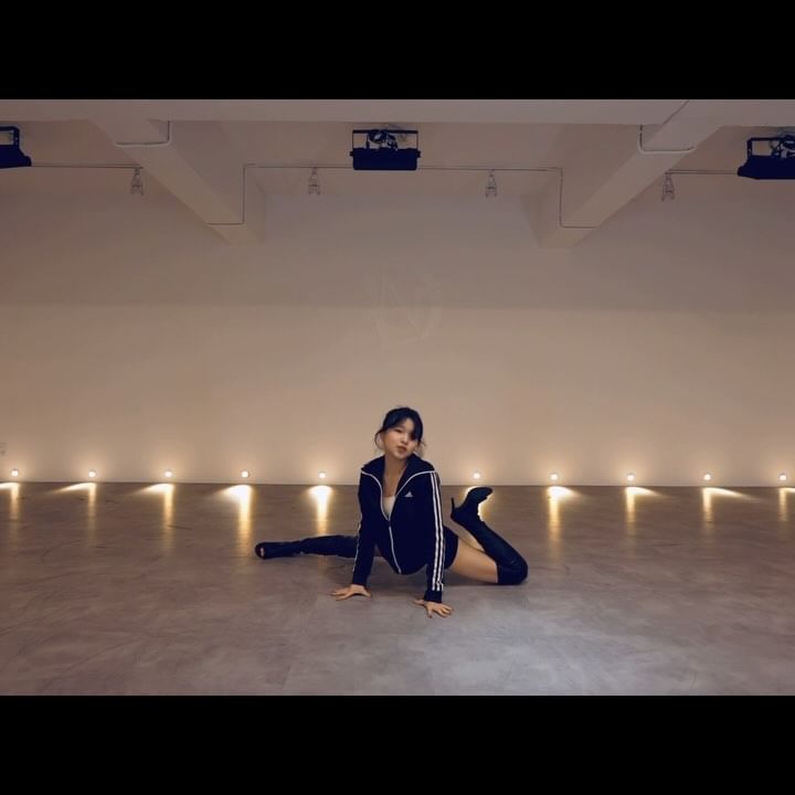 다들 잘 지내지는지 #궁금한이야기y 
(박재범이 댓글남겨주면 좋겠다)
_
#08 #ramichoreography