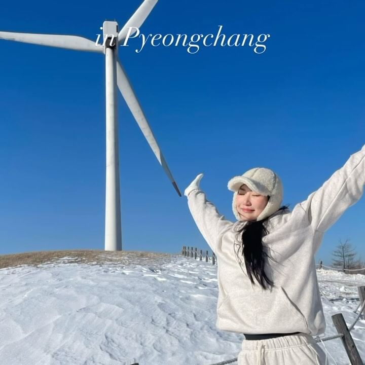 온세상이 하야이 직이네 ☃️
완벽한 뮤비찍고 왔찌롱 🤍
