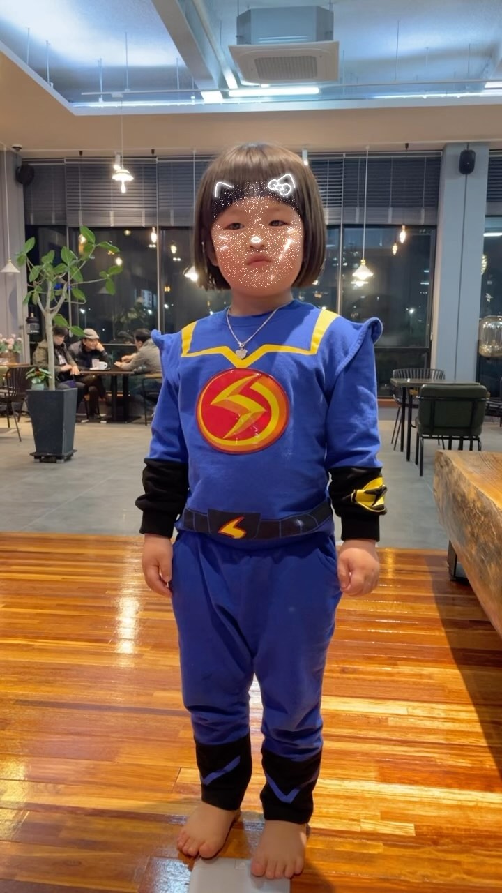흠😒😒😒
다시 릴스에 빠지신 아들내미