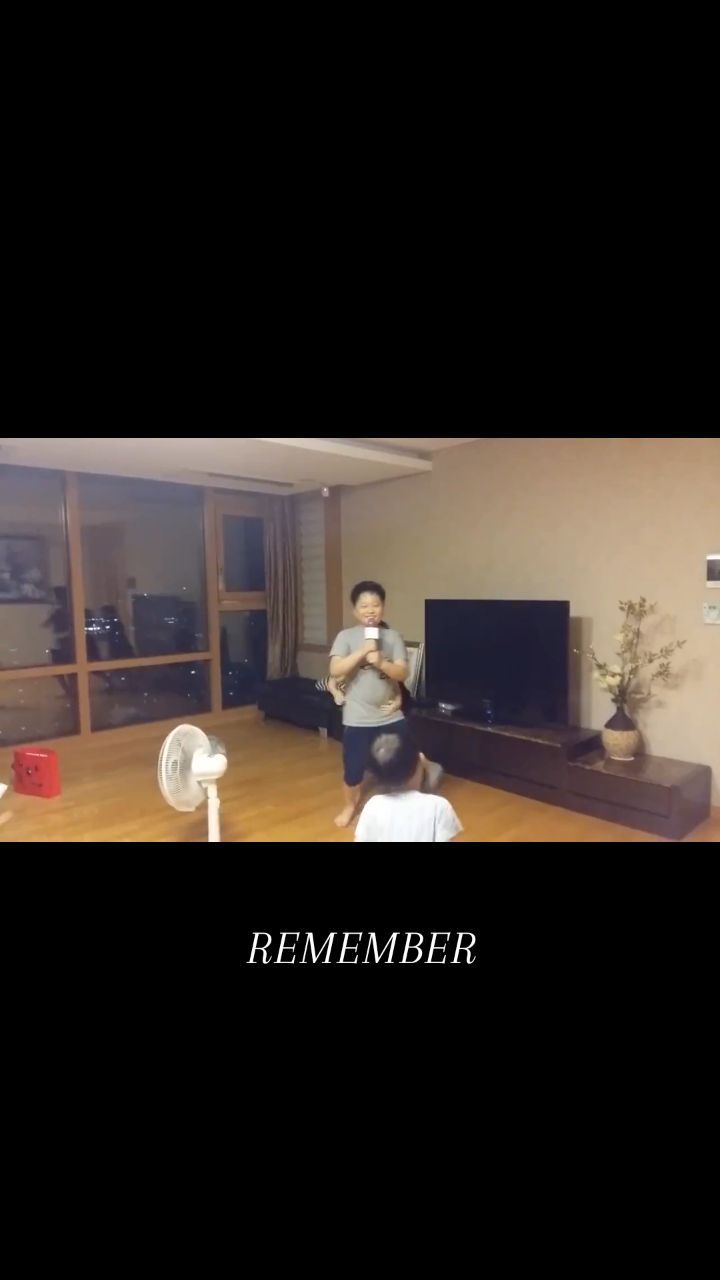 몇년 전 쪼무래기들~♡

미취학아동이 대부분이었던 그 시절,
벌써 첫째가 고1이라니~~~~😱
키가 벌써 183cm 많이 컸다아!!

본격적인 학습모드 장착해야할 아이들
새학년, 새학기 화이팅 하자아~~♡

#새학년
#새학기준비 
#추억
#새록새록
#고1키 부럽