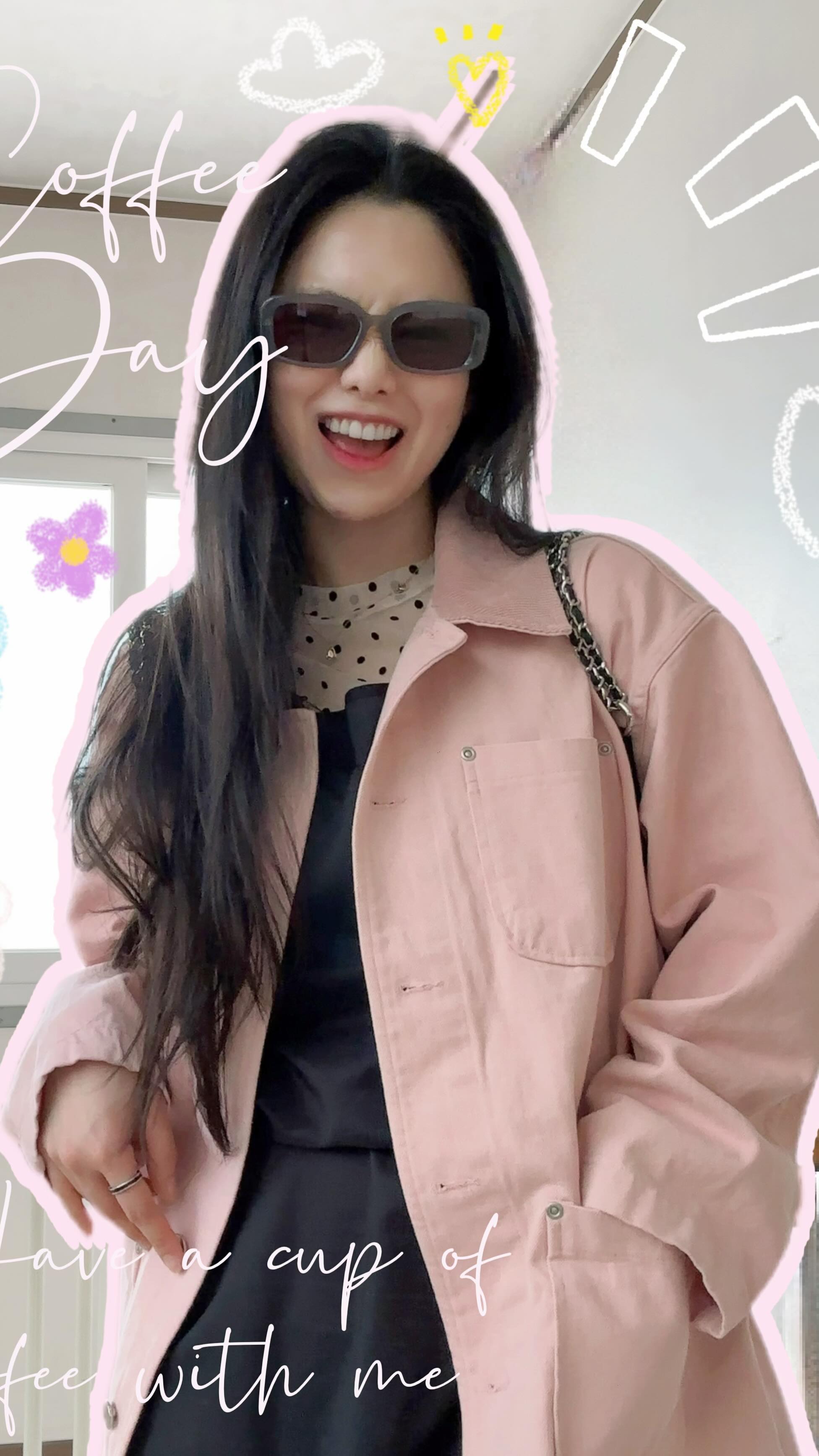 .
빈티지한 핑크 컬러감이 매력적인 로아드로아자켓 🎀
언니랑 내가 둘 다 좋아하는거 보니 호불호 없는 칼라가 확실해 🫶🏻
1. 원피스에 청바지 레이어드로 캐쥬얼한 스타일링
2. 원피스에 부츠로 페미니한 스타일링 

뭐가 더 예쁜가용 ? 🫣

@roidesrois.official #로아드로아 #여자자켓 #여자자켓코디 #봄자켓 #하프자켓 #간절기자켓 #오오티디 #데일리룩 #여자자켓추천