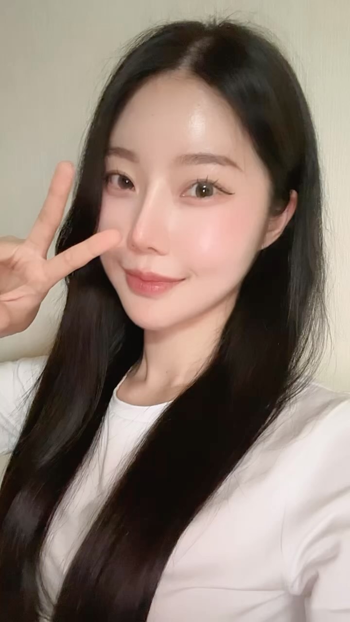 ⠀
스토리 올렸다가 바로 피드에 올리래서 올렸음니다만 ﻭﻭ