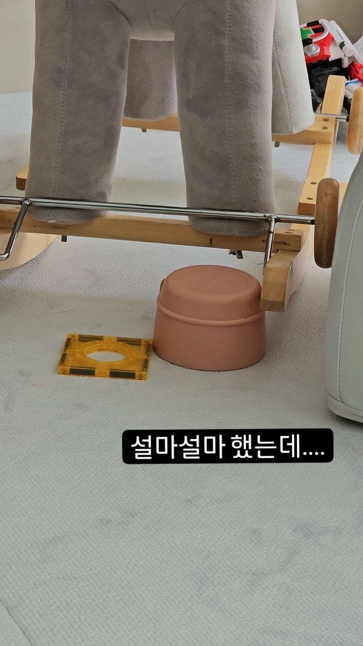ㅋㅋㅋㅋㅋㅋㅋㅋㅋ
참 불편해보이는데 꿀잠자는것 같은ㅋㅋㅋㅋㅋㅋㅋㅋ

불편함은 내몫ㅋㅋㅋㅋㅋㅋㅋㅋㅋㅋㅋㅋㅋㅋㅋ