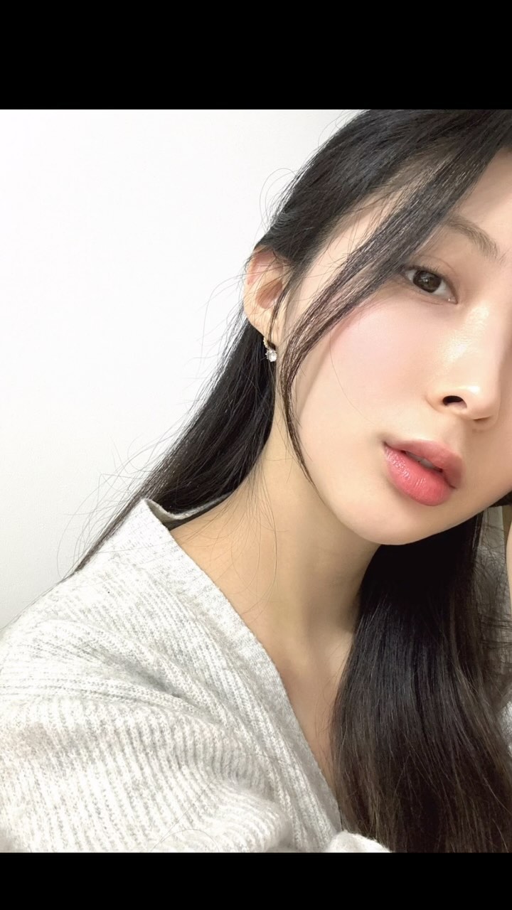 겨울이엇따....❄☃️ (한쪽눈 짤려부렷넹ㅎㅎ
.
.
#겨울 #눈펑펑