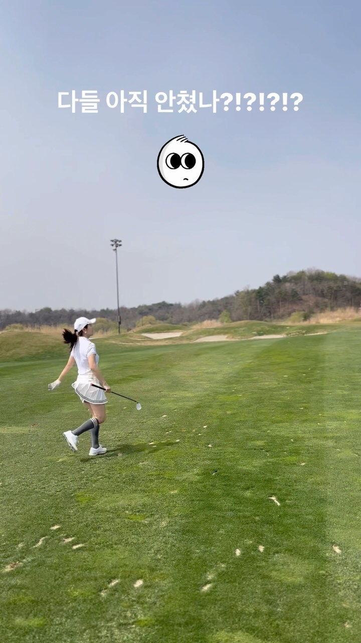 몰래 ㅋㅋㅋ😹😹😹
#4월날씨#어프로치 #라운딩⛳️ #골프라이프