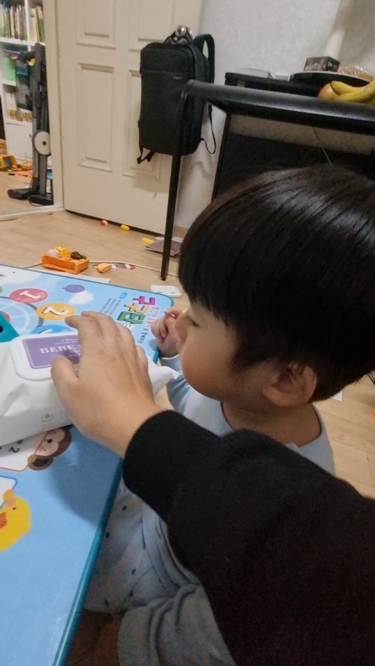 베베숨 물티슈를  아이한테 직접 사용해봤어요~^^

얼굴이나  입 주위에 닦아도  건조함이 없었어요

아이가 입에  물고해도  천연물티슈라서  안심하고

사용 할 수 있어서 좋아요 👍 

공구기간 2024년 01월 4일부터  10일까지 입니다

베베숨 물티슈  80매 10개 1박스 할인가 32,000원

[육아맘 공동구매] 천연특허 물티슈 베베숨 : 리빙세상
 - https://naver.me/55RiYISU

#베베숨물티슈 #천연물티슈 #특허물티슈 #화학성분제로
#베베숨 #마실수있을만큼 #안전한물티슈 #안전한물티슈추천 #건조함제로 #아기물티슈 #육아맘필수템 #물티슈 #최고 #구매는프로필링크클릭✔️ #물티슈공구 #물티슈득템 #육아맘추천추천