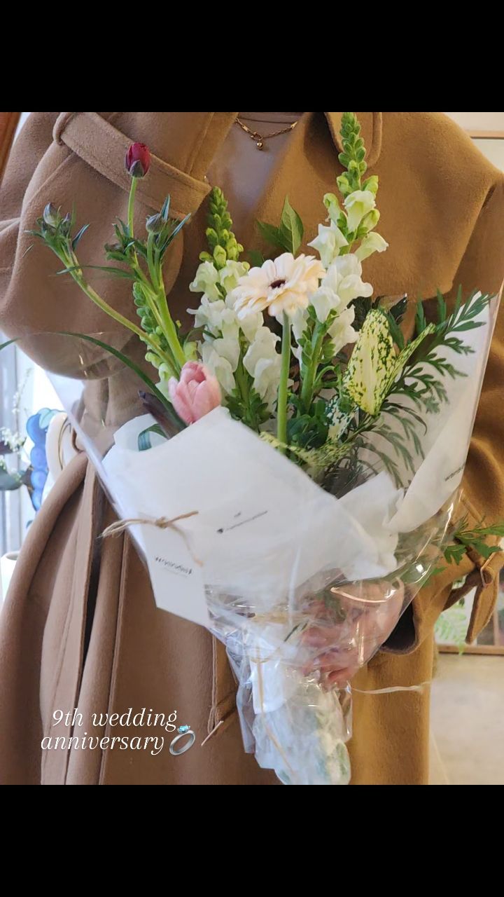 9th wedding anniversary💍

덕분ㅇㅔ 더 행복한 기억으로 남은 날🪸

@aubenew_ 

#기록저장소 
#20240315
#flowers #셀린느
#celine