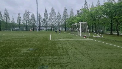 수업 끝나고 아쉬움이 남았는지 비오는날인데도
뛰겠다는 그분들...열정에 박수를!!!
재밌었지??재밌었으면 된거야~!!
감기만걸리지 말아~♡♡♡

#아들둘엄마 
#축구스타그램 
#축구⚽️ 
#축구가그렇게좋으니
#아빠는차에서취침중
#축구꿈새싹
#축구꿈나무가될까요⚽️
#이날이후엄마는목소리를잃었다고한다
#콜록콜록
#골골
#쇳소리