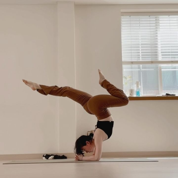 1초의 경험을 향해 집중.🤸🏻‍♀️
어제 처음해본 브르스치카아사나 허둥지둥 둥지허둥 하다보면 이 또한 되겠지요🫨💚

✔️ 반포동에 있습니다. 
✔️ 카카오톡-서요피 or 네이버 예약