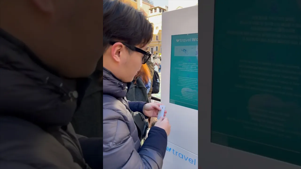 #트래블월렛 유럽여행가서 요즘 소원빌기✨🤞이게 트렌드?!
