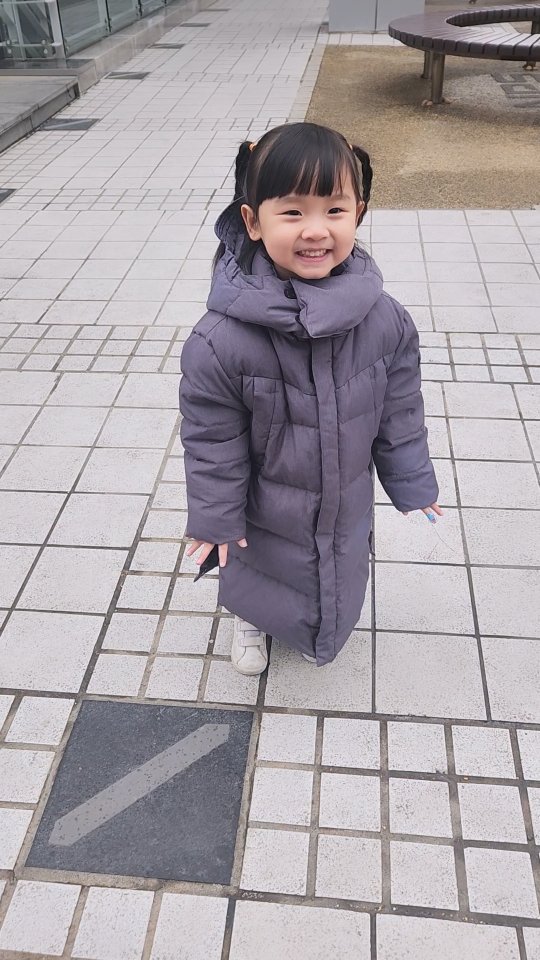 영화보러 나갔다가 너무 신난 담이💓

3가지의 점프을 했는데,
노래랑 다르게 뒤죽박죽🙄

과연 무슨 점프일까요?!

#핑크퐁 #핑크퐁체조 #점프점프 #토끼처럼 #깡총깡총
