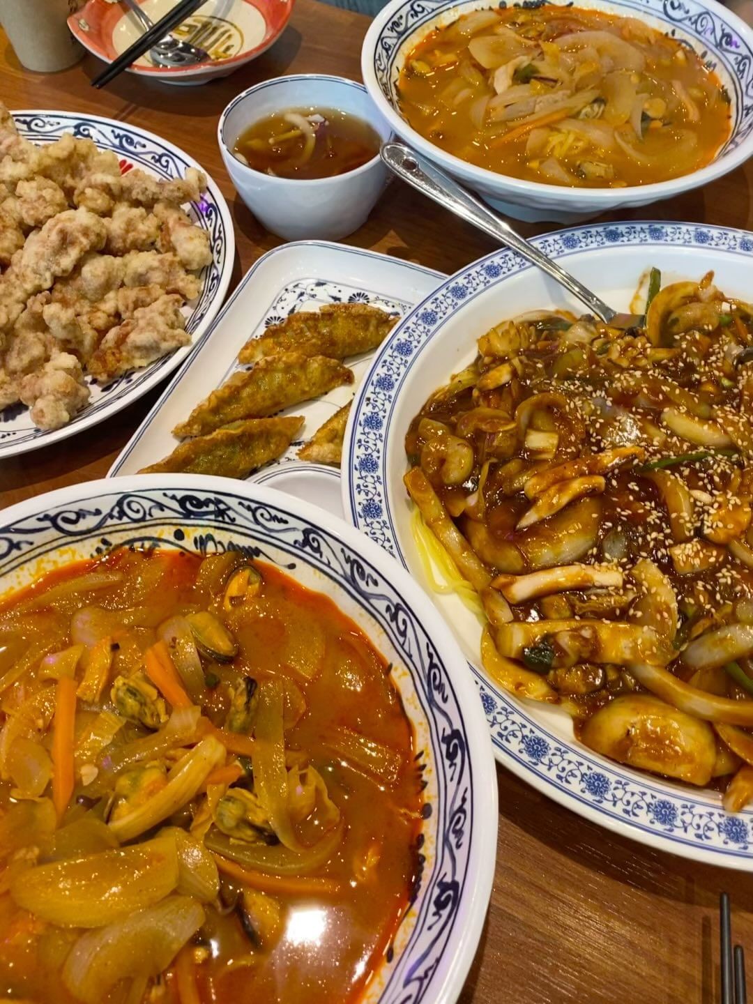 ☀️보배반점☀️

동탄에 위치한 보배반점!
탕수육 강추강추
깔끔하고 맛있다

#보배반점 #보배반점동탄영천점 #짜장면 #짬뽕 #탕수육 #중식 #중식맛집 #동탄짜장면 #동탄맛집 #동탄짬뽕 #동탄영천동맛집