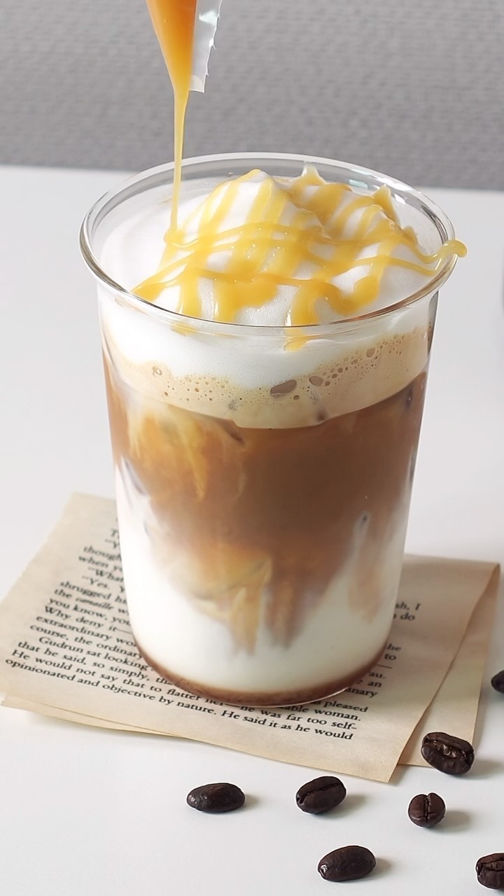 카라멜마끼아또 Caramel macciato🧡

🍨👜🧥⛅️

📝재료 lngredient
얼음 Ice
우유 110ml Milk
카라멜시럽 12g Caramel syrup
에스프레소 2shot Espresso 
밀크폼 Milk foam
카라멜소스 Caramel sauce