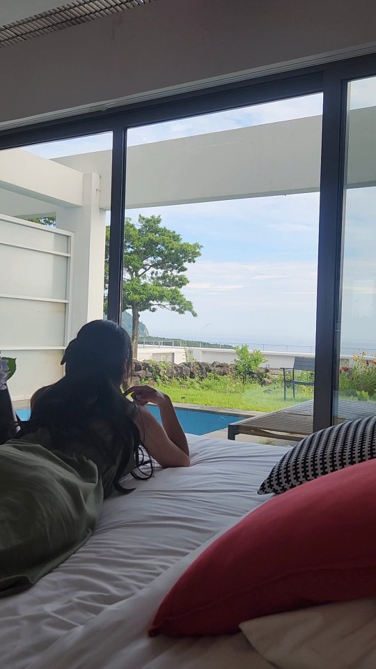 💚🧡💚🧡

Jeju Mandarin girl 
Jeju green tour

#outfitoftheday#oufitstyle#ootdfashion#fashionblogger#fashiondaily#fashionstyle#trip#travel#jeju#minicooper#jejuisland#패션#패션계정#여행#제주도#제주도여행#니니쿠퍼