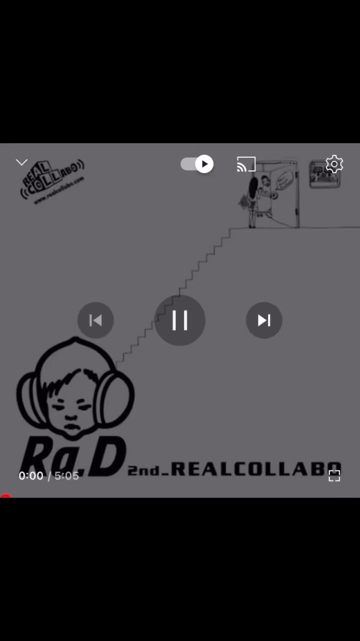#학부모참여수업

마지막 초딩수업이라 참여
오지말라 할법도한데 마다하지않던 만두양
“사춘기”란 주제를 가지고 모듬활동후 발표시간에
대놓고 엄마를 저격해서 
“엄마,내가 방문을닫고 있을땐 소리좀 지르지마요”
일제히 엄마인 나한테 시선집중

#마이당황해서_눈이더커짐 
#급시선집중 #누가봐도만두엄마임 #엄마를보니만두가왜큰지알겠지
#이러려고학교오라했나싶고 #왠지모를미안함에뭉클
#마지막에_아이들노래부르는데 #아_오늘어버이날이구나
#라디_엄마 #눈물참느라혼났네 #노래왜케짠해
