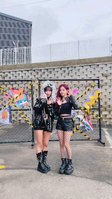 요즘 뜨는 챌린지 🤗
도오전~?!
#퍼플키스 #BBB #BBB챌린지