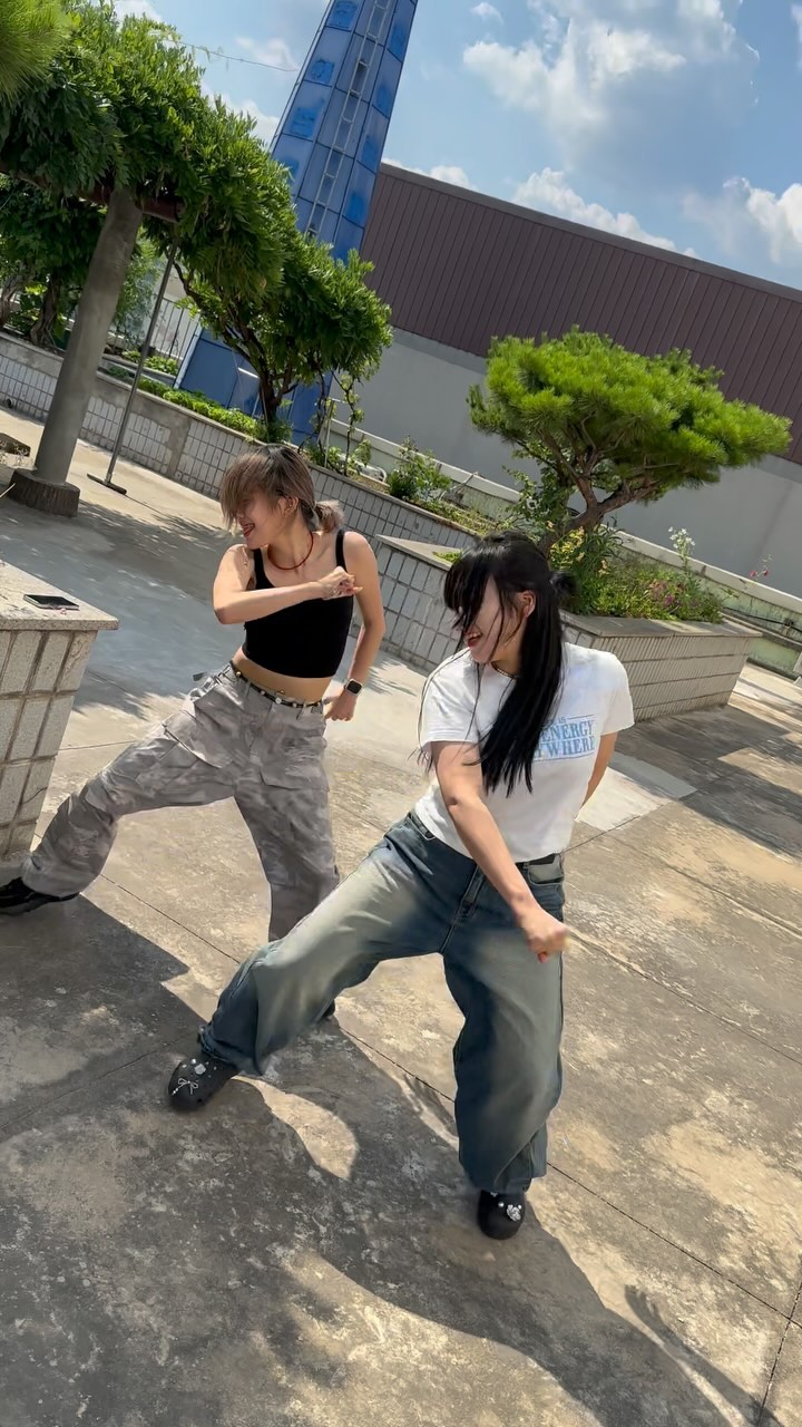 Boom Boom Basssssssss ~🎸🥊

@riize_official 

#reels #reelsinstagram #chellenger #dance #insta #tiktok 
#riize #boomboombass #smtown
