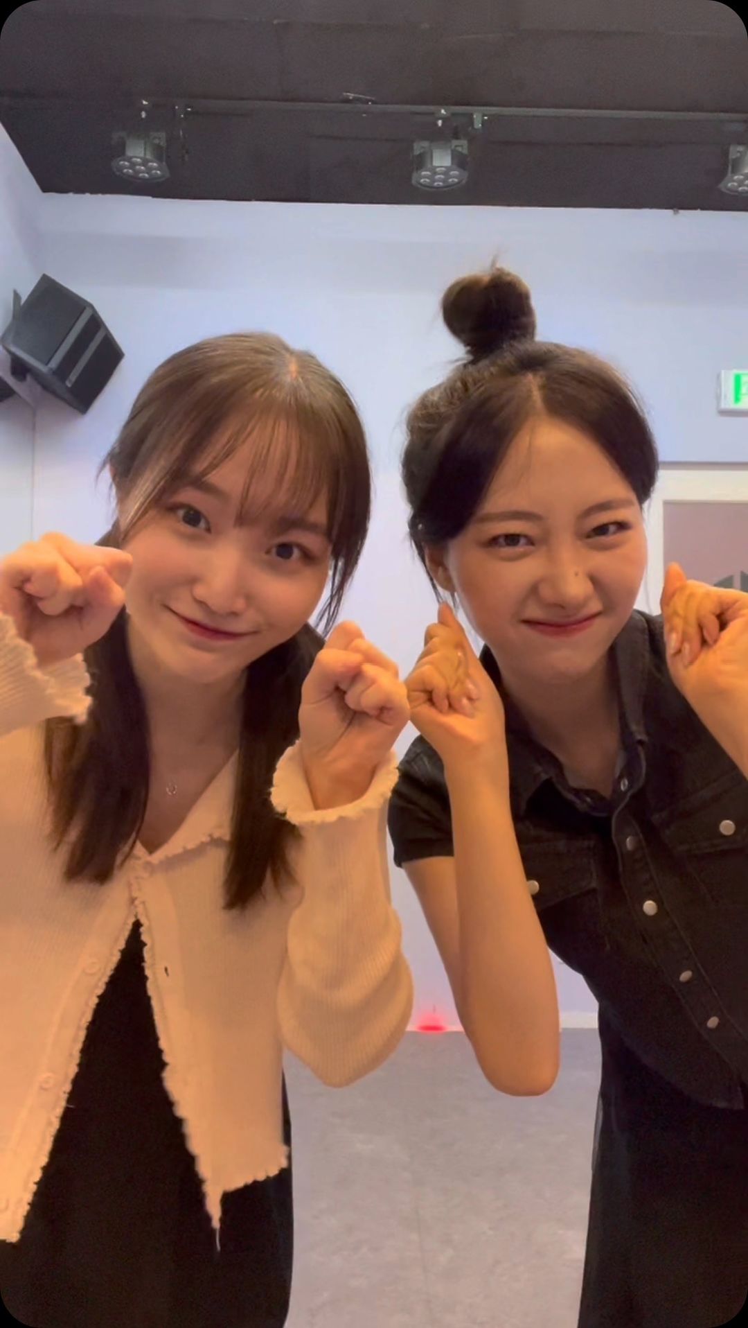 사슴이 어슬렁 어슬렁 호시탐탐~~~

#시카노코노코노코코시탄탄 #호시탐탐챌린지 #호시탐탐
#sikanokonokonokokositanntann #sikanokonokonokokositantan 
#sikanoko #sikanokonokonokoko 
#kositantan #코시탄탄챌린지 #호시탐탐노래 #릴스노래 
#연습실 #fff #like #lfl #좋아요 #좋반 #릴스댄스
#릴스챌린지 #릴스댄스챌린지