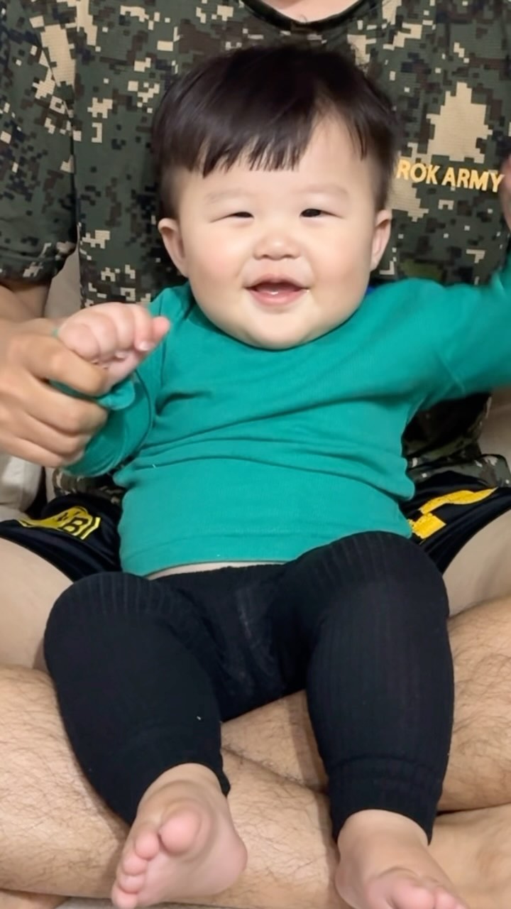그럼 뎨가 이묘쌈춘 맘에 탕탕 후루후루 ( )( )( )( )——
#아기릴스 #아들맘 #릴스
