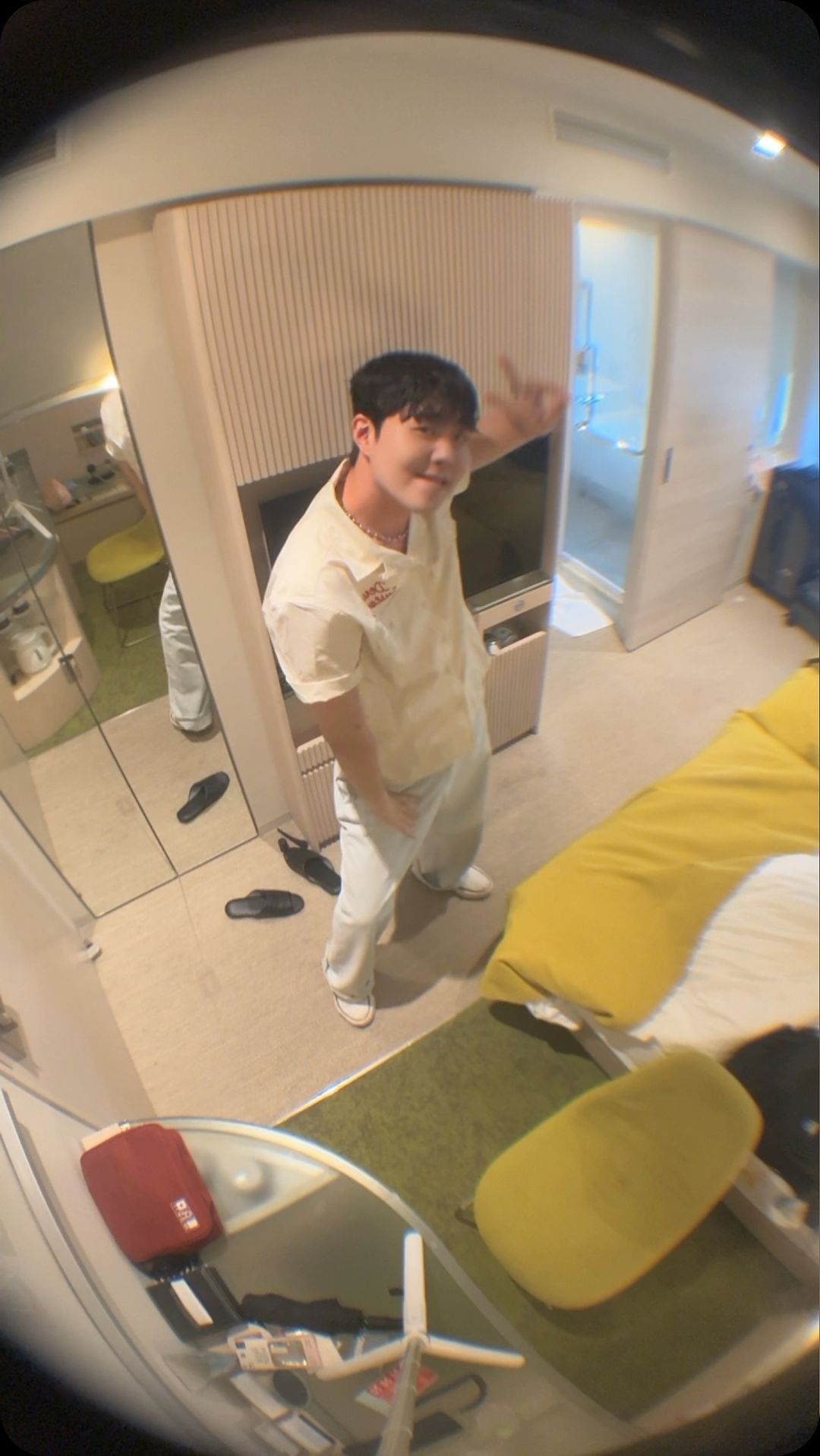 요즘 이 음원이 유행이래.. 올라타;