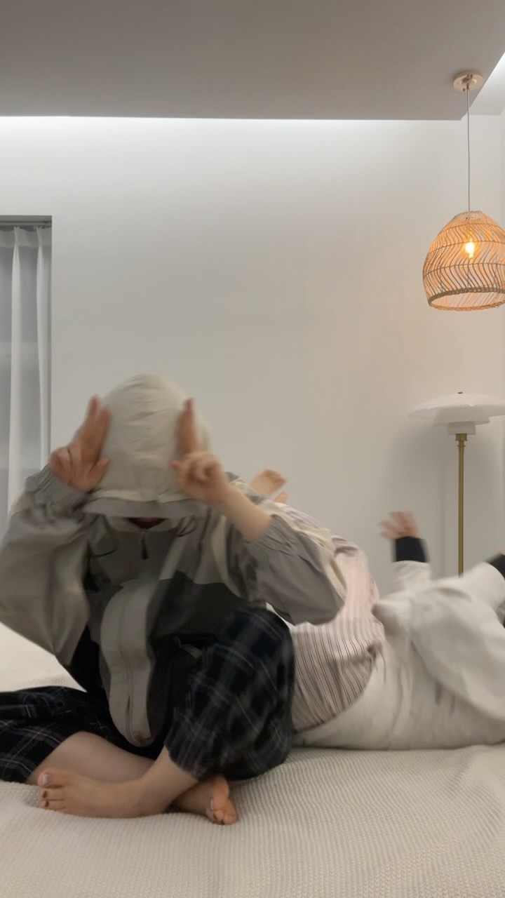 이거 세 명이서는 어떻게 하는건데요🤬

#릴스초보 #침대릴스 #여행릴스 #빙글빙글 #우정여행 #여행