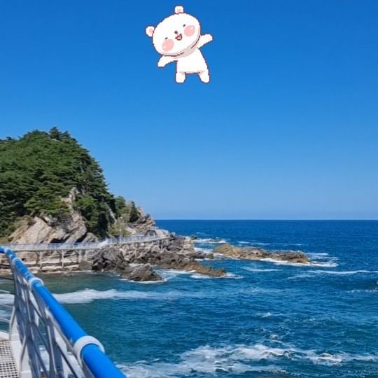 #정동심곡바다부채길 여름에 땡볕에 갈만한곳이 아님~!!
더위에 가면 쓰러짐~!! 
물 필수. 코스 끝까지 화장실 없음. 더움. 
모자로 커버 안되는 더위. 양산필수~~!!!
근데 예쁨~!!