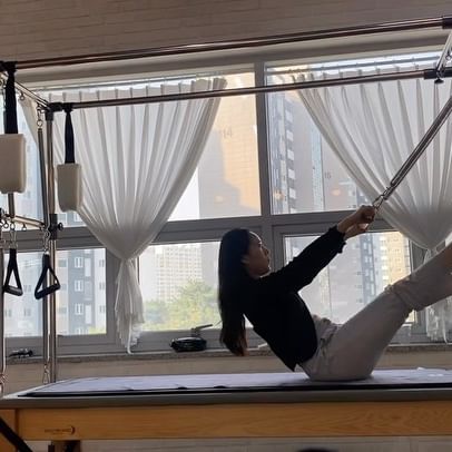 캐딜락 필라테스
동작 연구하기🏃‍♀️

#필라테스 #필라테스강사 
#캐딜락 #캐딜락필라테스 #pilates 
#trx #trxtraining