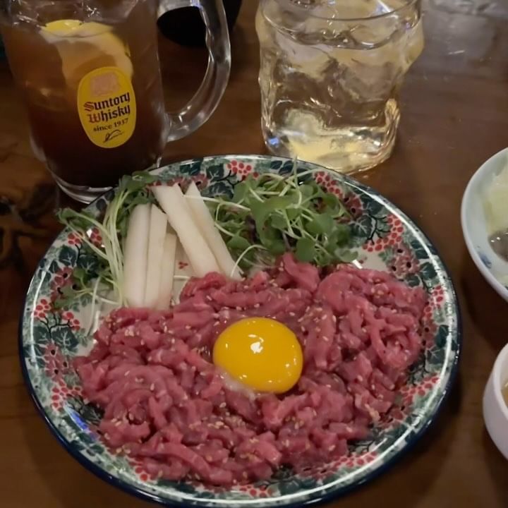 #협찬 강남 술집 너무한육회연어💛
@2muchsalmon 

육회전문점답게 김에 싸먹는 육회 정말 맛있고 
나가사끼짬뽕 국물이 진해서 술 안주로 딱이에요👍🏻

테이블이 넓어서 대화하기 좋고 분위기도 좋아요
단체 모임이나 회식하기에도 좋을 것 같아요
강남 안주 맛집으로 추천!!👏🏻

📍주소: 서울 강남구 테헤란로1길 19 B2
⏰영업시간: 매일 16:00-24:00
🏷️ 메뉴: 나가사끼짬뽕, 육회, 하이볼(얼그레레이,애플)

#강남맛집 #강남술집 #강남역술집 #강남역이자카야 #강남역회식 #강남역육회 #강남역연어 #강남이자카야 #강남회식 #강남연어 #육회 #연어 #회식 #이자카야 #너무한육회연어