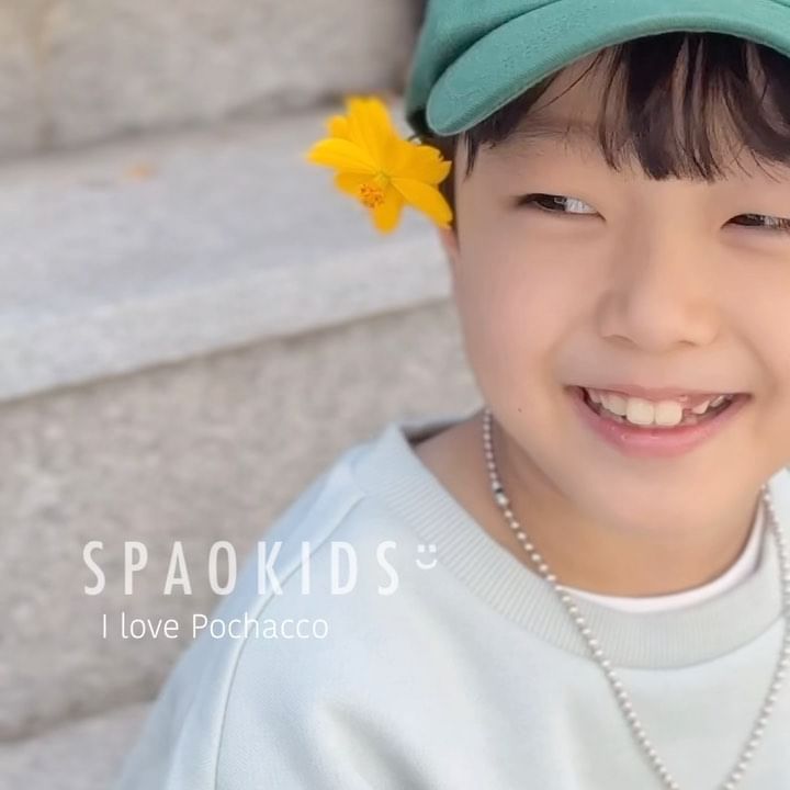 #광고 #스파오키즈

@spao_kids 

가을하늘 만큼이나 예쁜 너 💙

이번 가을 공식 콜라보 제품으로
산리오 상하세트가 출시되었어요 🤗

가을겨울은
외투속에 휘뚜루 마뚜루 입을 수 있는
상하세트가 최고인거 다들 알고계시죠 ? 

공식 콜라보레이션 제품으로 프린팅 된
포차코와 오늘도 반짝반짝
즐거운 하루 보내길바래 ! ✨✨✨

🏷 스파오키즈 산리오 상하세트 / 민트 포차코

👦🏻 정우 127cm 23kg 140 size 

#spaokids #산리오 
#산리오캐릭터즈 #산리오상하세트 
#상하세트 #키즈상하복 #어린이집
#등원룩 #등교룩