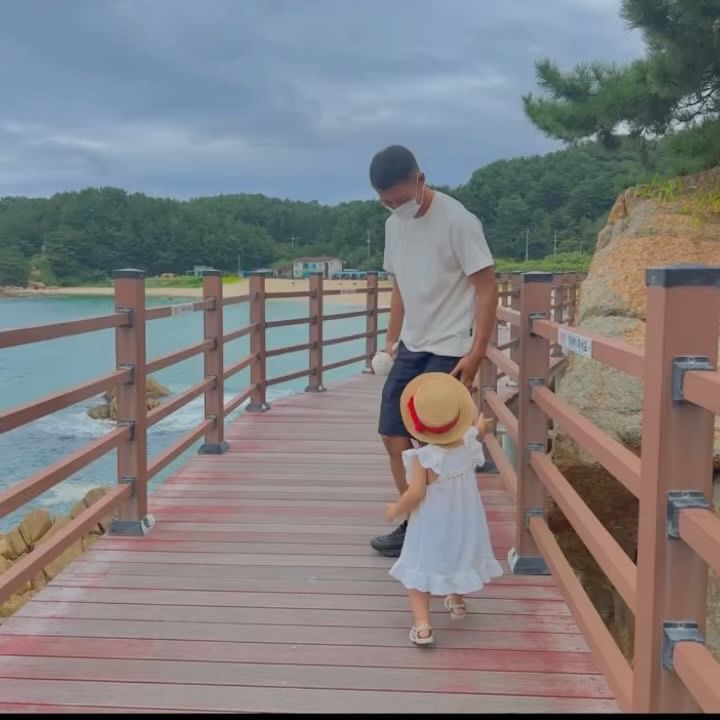 #양양카페 #양양아이랑가볼만한곳 #양양서피비치 
#20개월아기 #우리집보물덩어리 #육아소통
#육아맛집 #찐소통 #여행기록 #소중한추억
#이천맘 #이천 #양양 #바다 #하조대 #써피비치
#모닝바다 #맞팔 #20대엄마 #여아코디 #여아모델