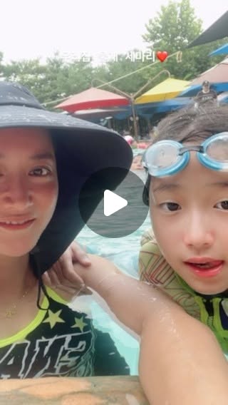 올 여름은 바쁜 일정탓에 휴가도 못… 😭
미안 물개 세마리🤣
그대신 남은 여름은 너희들 하고싶은거 다하쟈🫶🏻