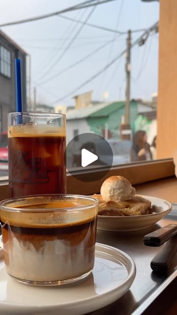 행궁동 카페 참 많지만 진짜 커피 맛집은 간 두곳 ( 지극히 개인적인 입맛 )

• 정지영 커피로스터즈 - 아포가토 , 바닐라라떼
• 킵댓 - 킵댓라떼

#행궁동맛집 #행궁동카페 #커피맛집