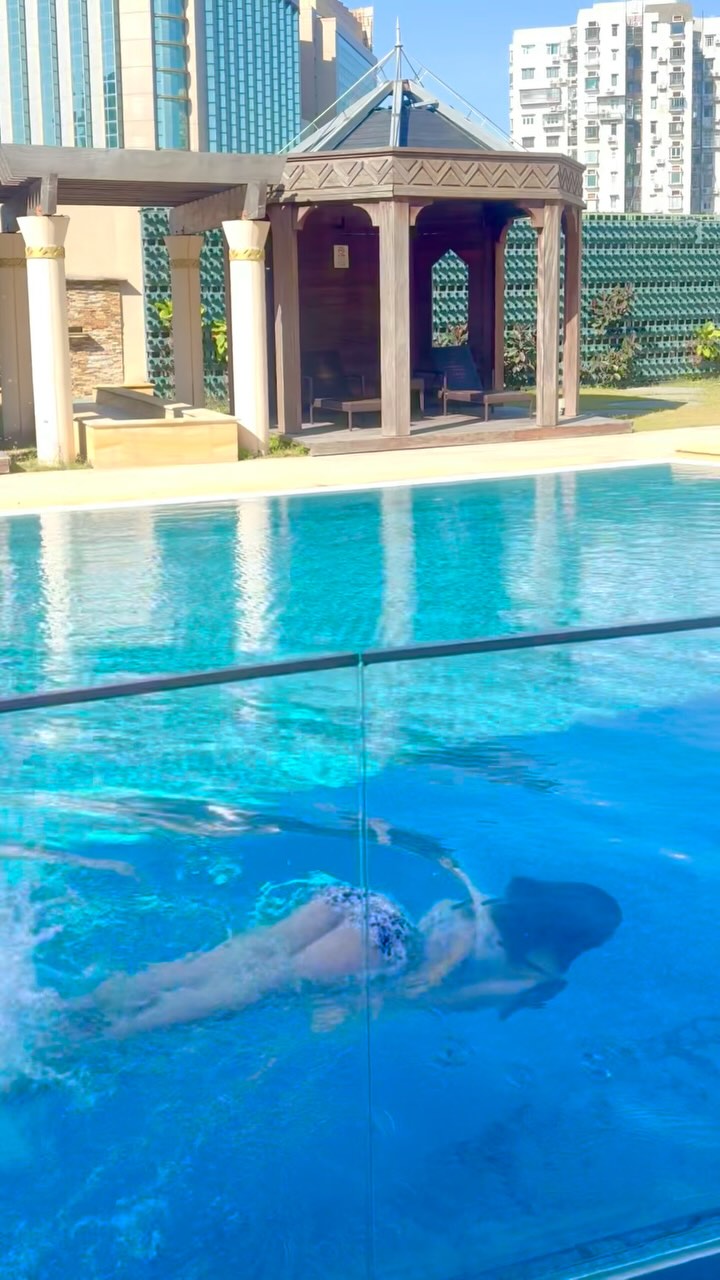 아가 수영단 대회에서 강아지 인형 받았었는데 지금 나가면 토끼인형으로 부탁해요?🐰💦