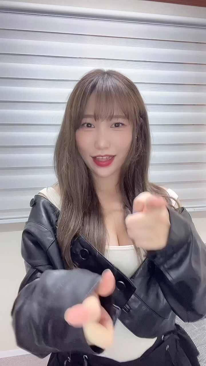 아피트아피트 아파트아파트 어허어허🕶️🕶️
.
.
.
.
.
#apt #아파트 #로제 #kpop #aptchallenge #릴스 #릴스추천 #kpopcover #릴스챌린지 #challenge #reels #reelsvideo