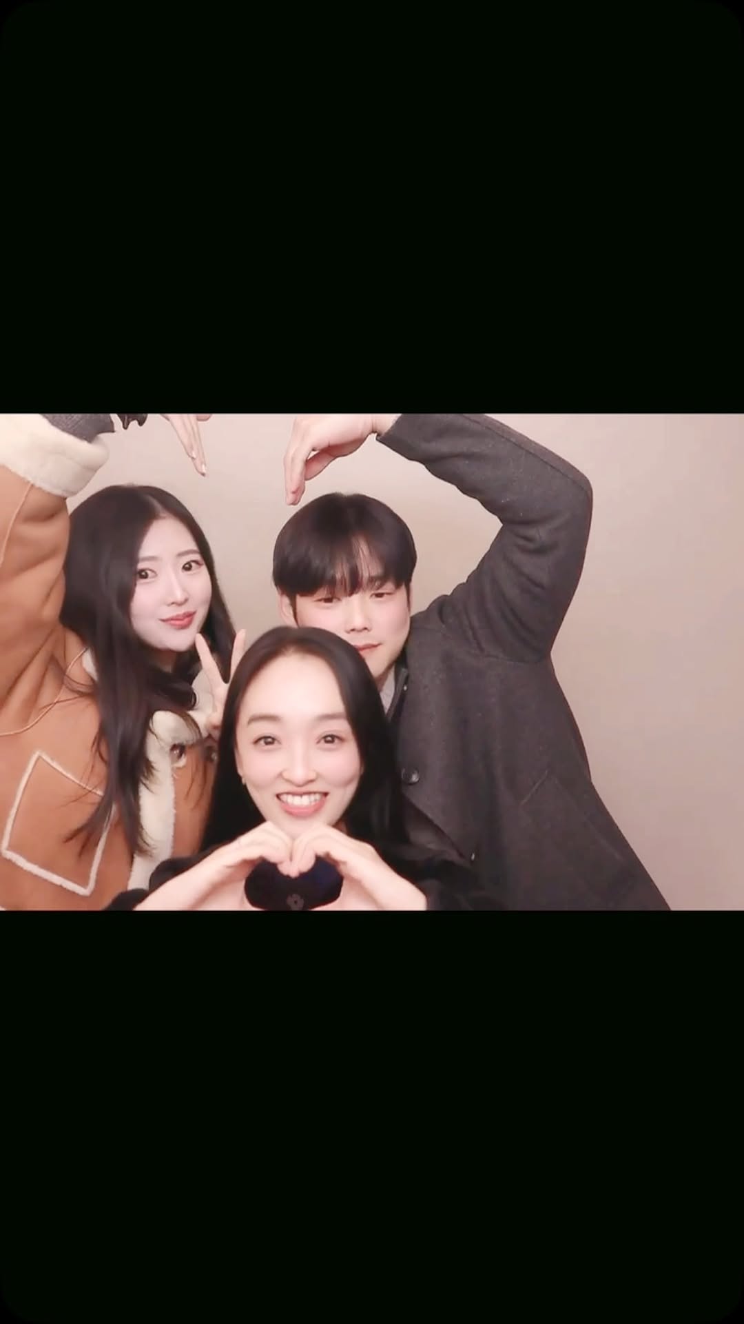 지금, 우리,월스트리트팸 우리 우정 뽀에버💕
나 반달가슴 곰 같네🐻
#연말네컷