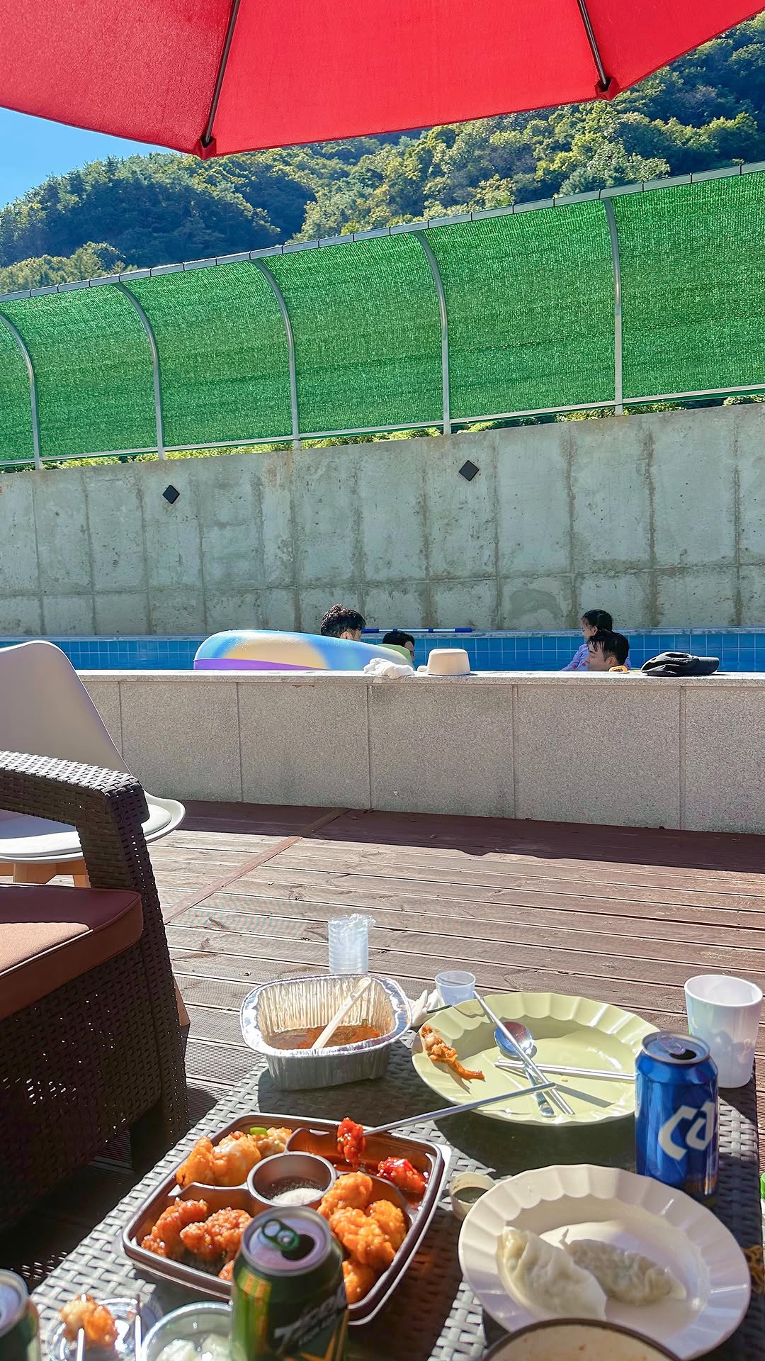 -
요번 여행도 성공적❤
숙소, 음식, 내 사람들과 모든 것이 완벽했던
진짜 배 터지게 먹고 
배 터지게 웃고 
꽉꽉 채운 2박 3일 행복했습니다

#가족여행#내사람들과#완주여행#완주여행지추천
