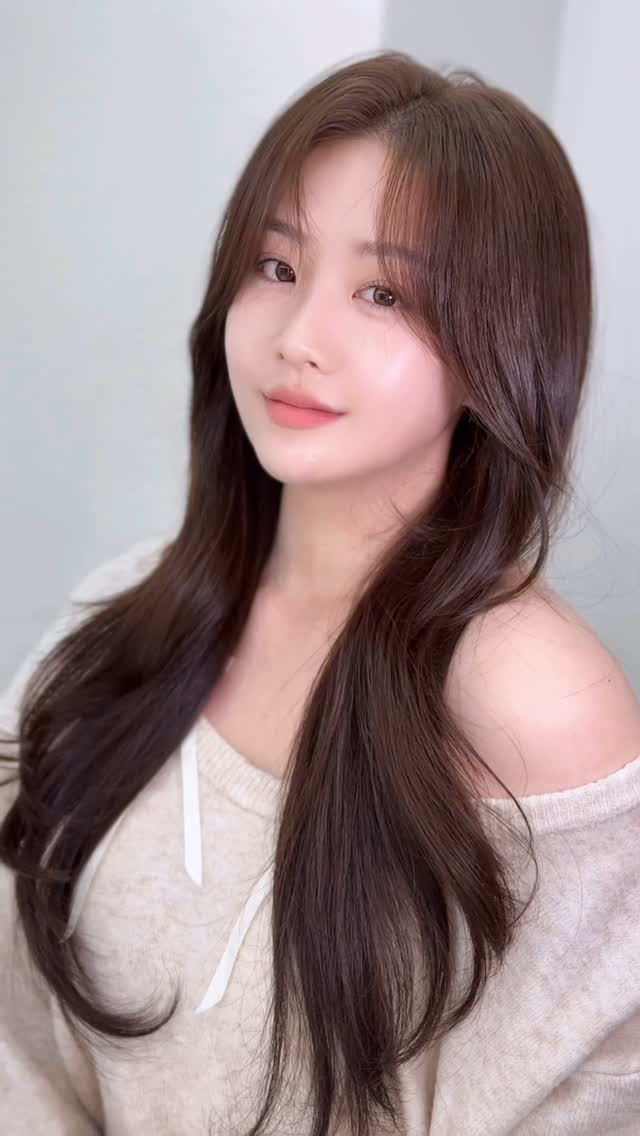 신부님들께서 좋아해주시는 히엘 시그니처 깔끔 깨끗 메이크업 
과하지않은 네츄럴 헤어와 차분한 베이지 메이크업은 
찰떡궁합 🍀
⠀⠀⠀⠀⠀⠀⠀⠀⠀⠀⠀⠀⠀⠀⠀⠀⠀ 
1:1 프라이빗 메이크업샵 | 단독룸 | 꼼꼼진행 | 속눈썹장인 | 디테일메이크업
⠀⠀⠀⠀⠀⠀⠀⠀⠀⠀⠀⠀⠀⠀⠀⠀⠀
⠀⠀⠀⠀⠀⠀⠀⠀⠀⠀⠀⠀⠀⠀⠀⠀⠀

🏷️ 메이크업 문의는 Dm 또는 오픈카카오톡 
⠀⠀⠀⠀⠀⠀⠀⠀⠀⠀⠀⠀⠀⠀⠀⠀⠀
⠀⠀⠀⠀⠀⠀⠀⠀⠀⠀⠀⠀⠀⠀⠀⠀⠀
⠀⠀⠀⠀⠀⠀⠀⠀⠀⠀⠀⠀⠀⠀⠀⠀⠀

#웨딩메이크업 
#청담메이크업 
#히엘메이크업
#히엘